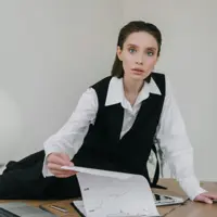 Pexels mikhail nilov 7677869